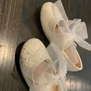 Girls white sparkle shoes